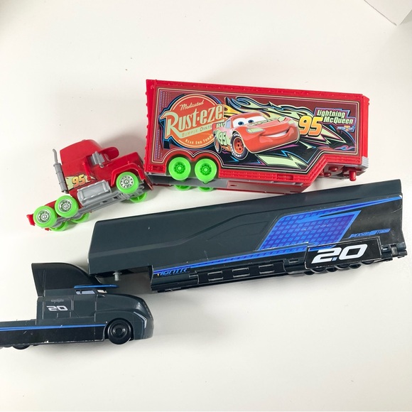 Disney Cars Haulers Lot - Jackson Storm Gale Beaufort and McQueen Mack Hauler - Picture 5 of 16